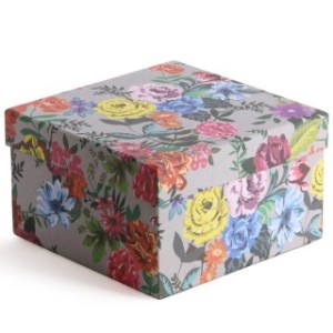http://www.paperchase.co.uk/medium-primavera-gift-box.html £3.50